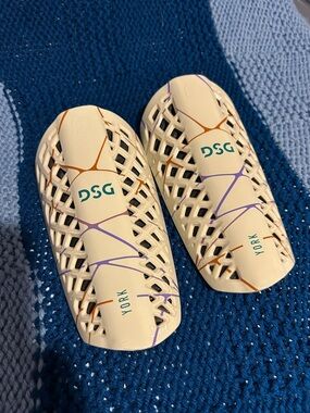 DSG Shinguards, 7 1/4 inches long, good/used condition